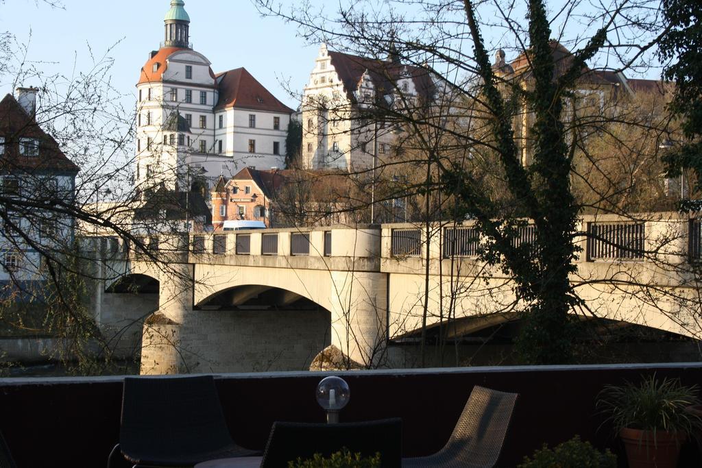 Hotel Am Fluss Neuburg an Der Donau Bagian luar foto